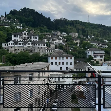 Andria's דירה Gjirokastër