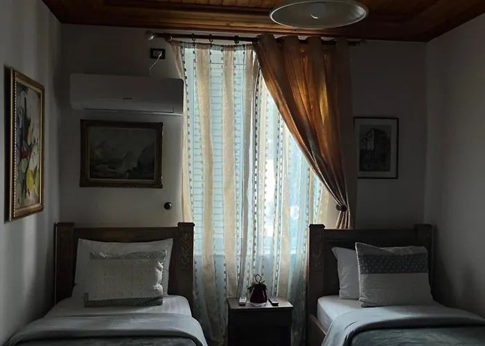 公寓 Andria's Gjirokastër